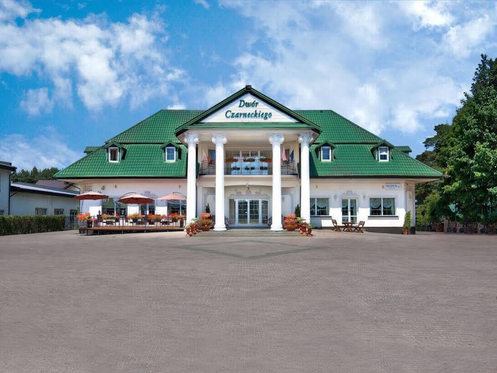 Dwor Czarneckiego Hotell Porosły Eksteriør bilde
